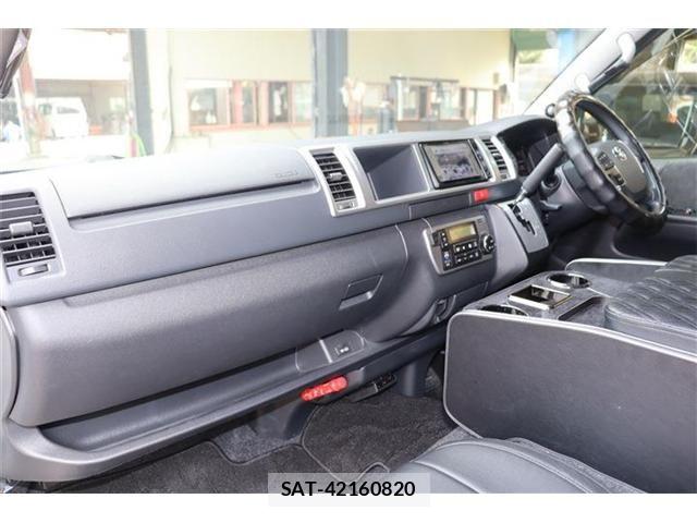 Toyota HIACE WAGON 2023-06 6612193-7