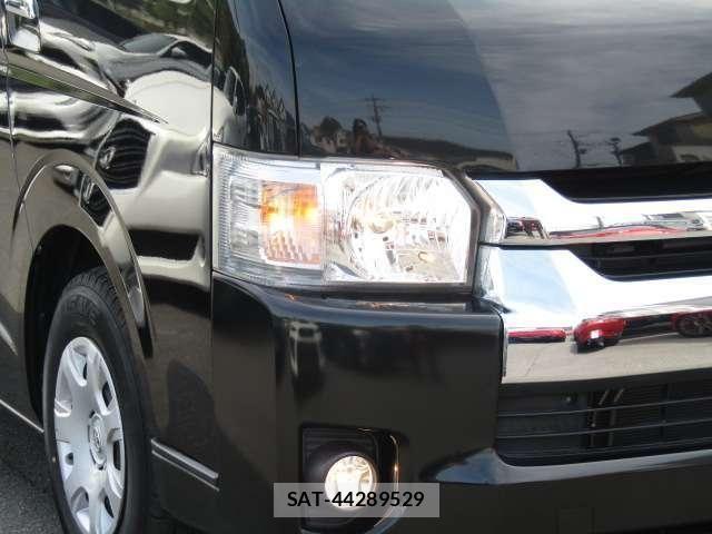 Toyota HIACE WAGON 2019-06 6612195-27