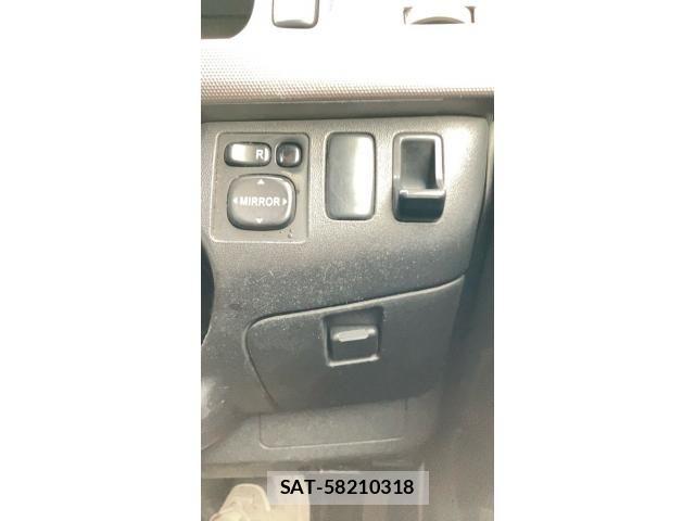 Toyota HIACE WAGON 2013-05 6612197-15