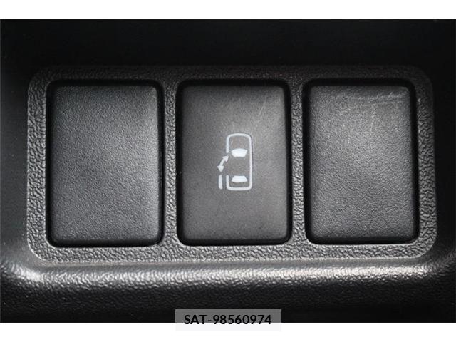 Toyota HIACE WAGON 2017-03 6612192-23