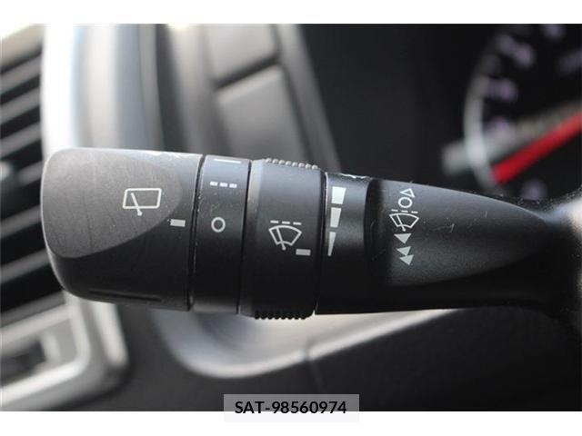 Toyota HIACE WAGON 2017-03 6612192-24