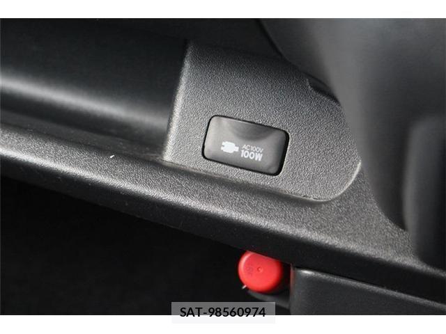 Toyota HIACE WAGON 2017-03 6612192-26