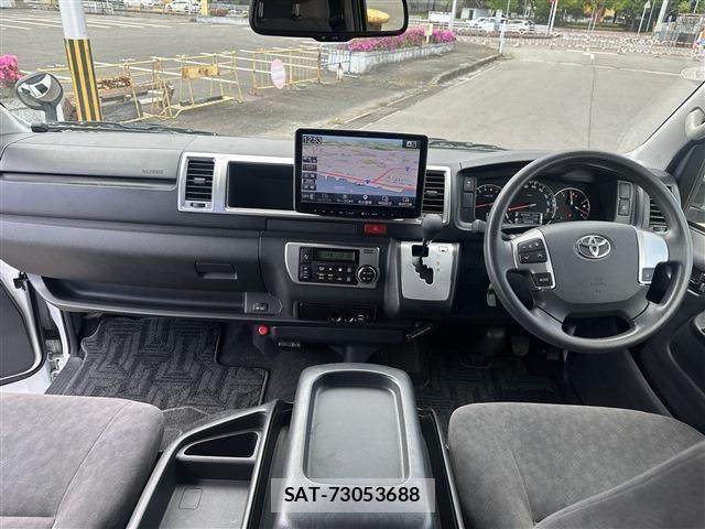 Toyota HIACE WAGON 2017-12 6612194-1