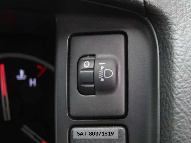 Toyota HIACE WAGON 2017-11 6641663-9