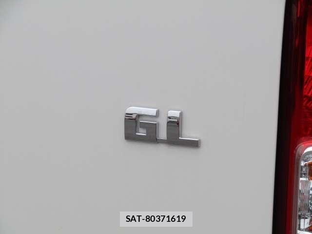 Toyota HIACE WAGON 2017-11 6641663-17