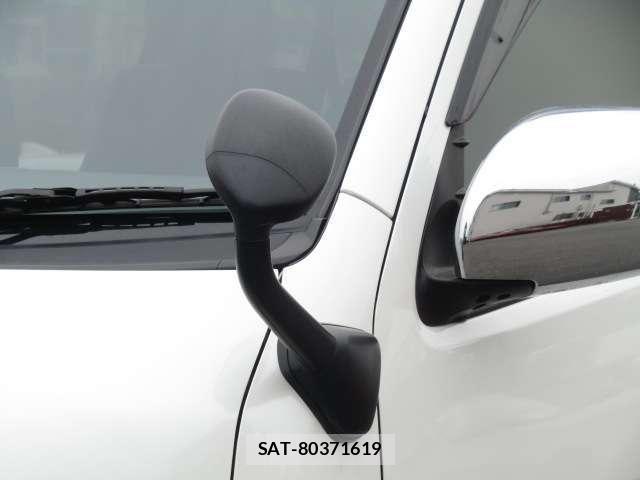 Toyota HIACE WAGON 2017-11 6641663-28