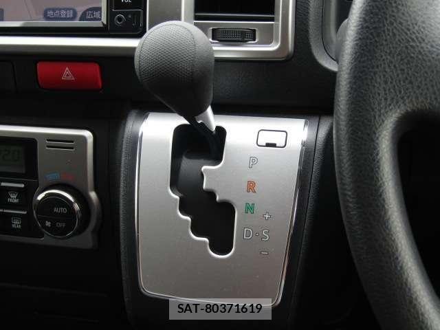 Toyota HIACE WAGON 2017-11 6641663-6