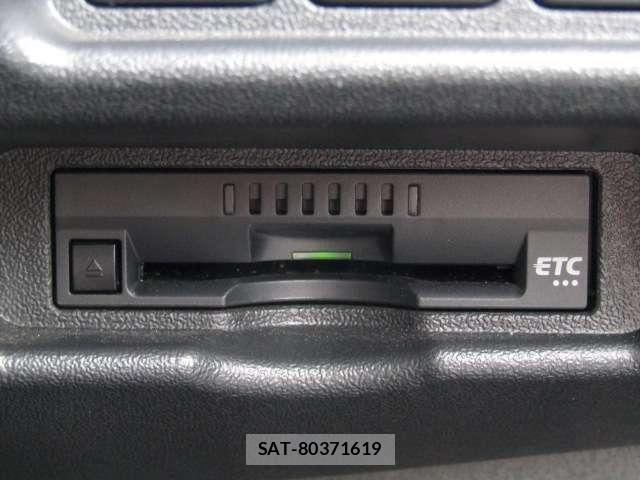 Toyota HIACE WAGON 2017-11 6641663-7