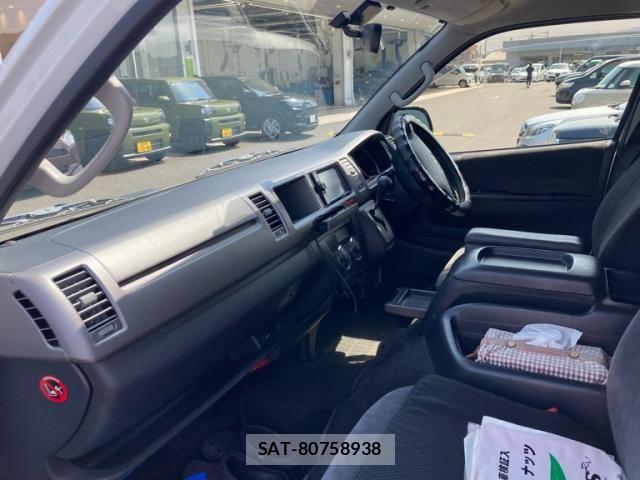 Toyota HIACE WAGON 2013-11 6671758-13
