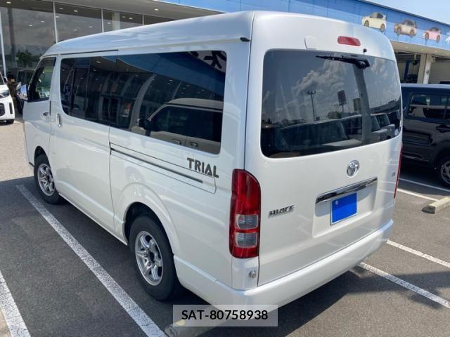 Toyota HIACE WAGON 2013-11 6671758-3