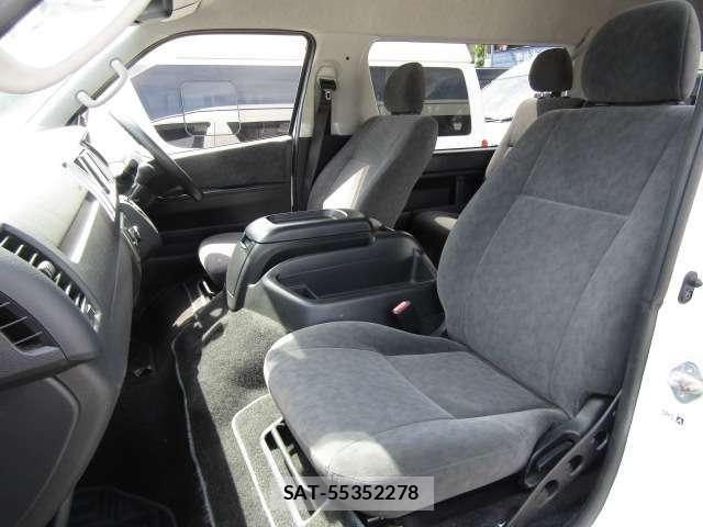 Toyota HIACE WAGON 2018-06 6716252-10