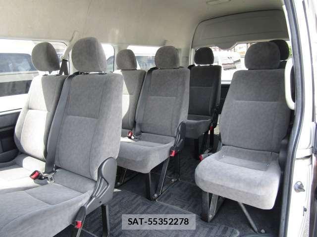 Toyota HIACE WAGON 2018-06 6716252-11