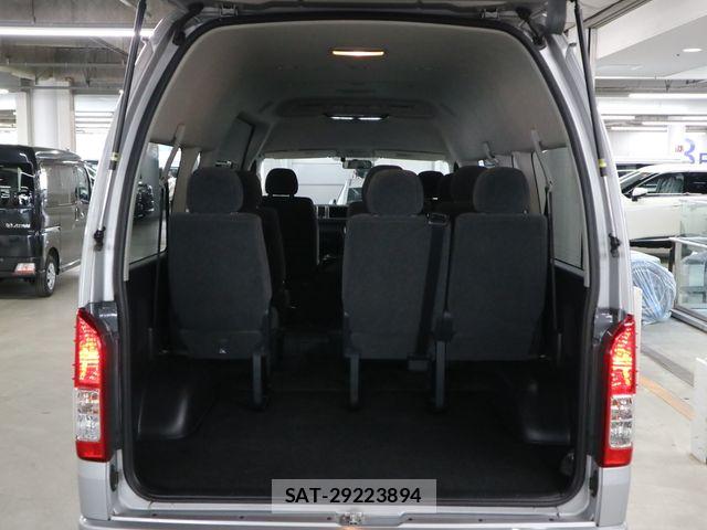 Toyota HIACE WAGON 2016-03 6716253-16