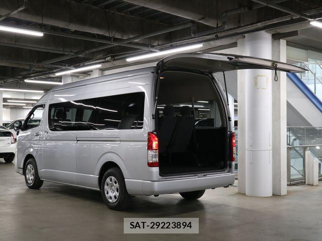 Toyota HIACE WAGON 2016-03 6716253-17