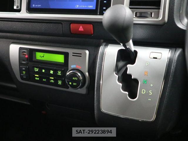 Toyota HIACE WAGON 2016-03 6716253-22