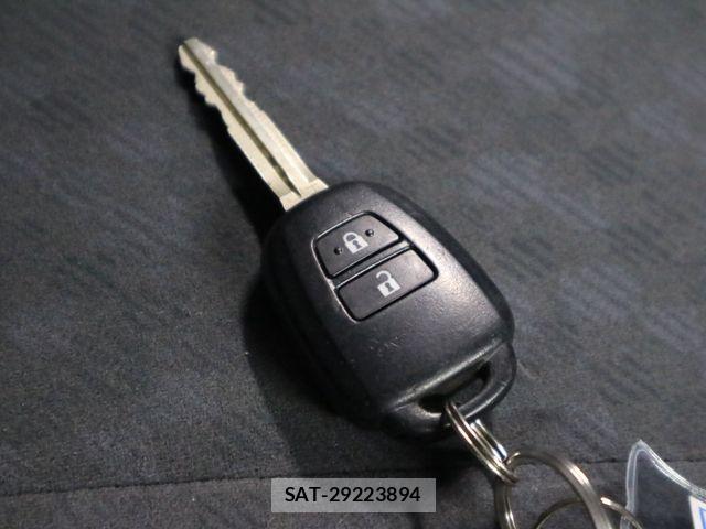 Toyota HIACE WAGON 2016-03 6716253-28