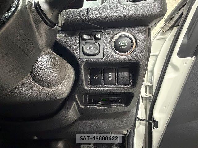 Toyota HIACE WAGON 2019-08 6716251-19