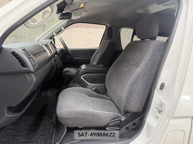 Toyota HIACE WAGON 2019-08 6716251-4