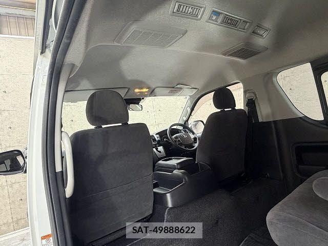 Toyota HIACE WAGON 2019-08 6716251-7