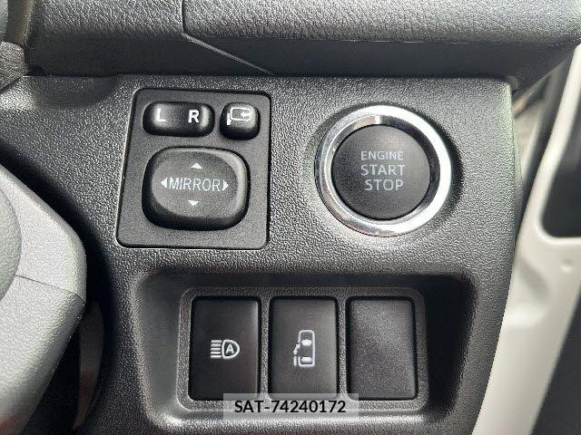 Toyota HIACE WAGON 2020-06 6716249-16