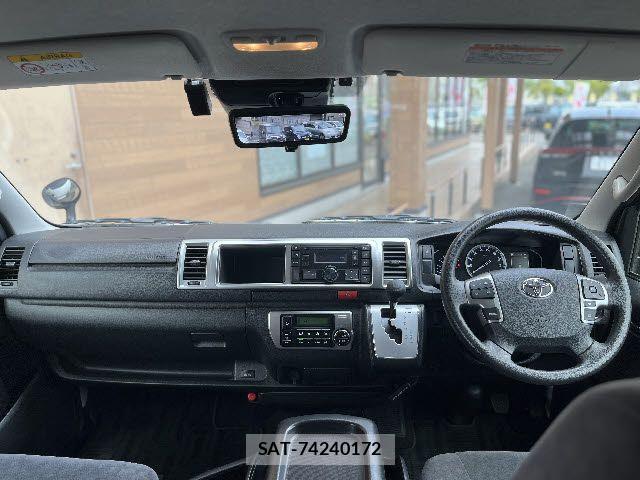Toyota HIACE WAGON 2020-06 6716249-1