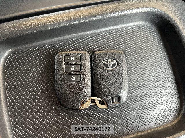 Toyota HIACE WAGON 2020-06 6716249-25