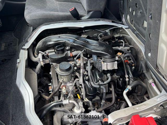 Toyota HIACE WAGON 2022-05 6751823-18