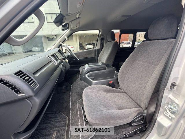 Toyota HIACE WAGON 2022-05 6751823-21