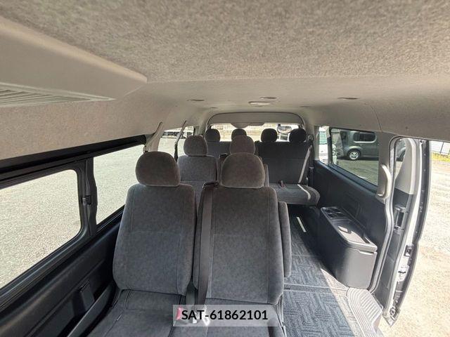 Toyota HIACE WAGON 2022-05 6751823-3