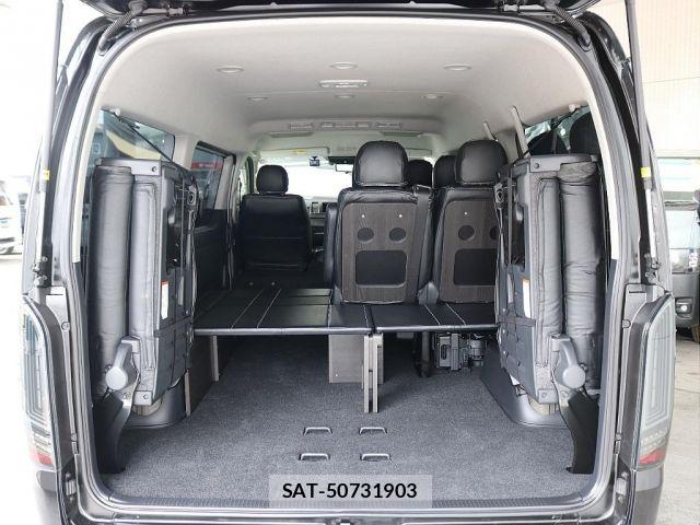 Toyota HIACE WAGON 2023-01 6815205-12