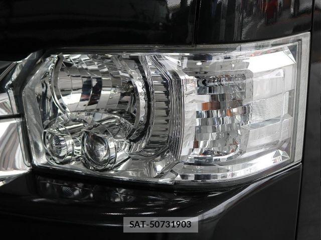 Toyota HIACE WAGON 2023-01 6815205-15