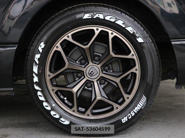 Toyota HIACE WAGON 2023-01 6815206-13