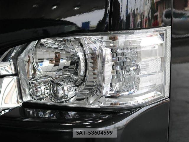 Toyota HIACE WAGON 2023-01 6815206-15