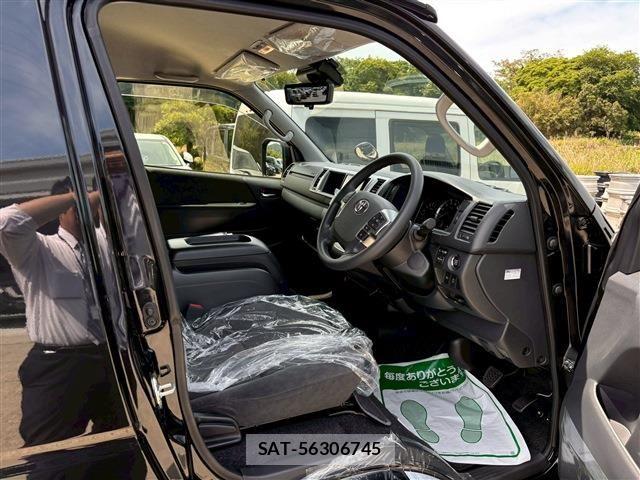 Toyota HIACE WAGON 2025-04 6815224-18