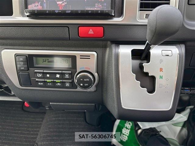 Toyota HIACE WAGON 2025-04 6815224-23
