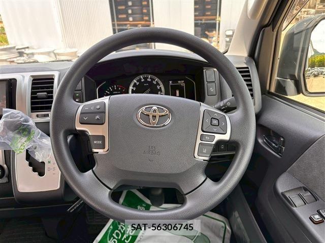 Toyota HIACE WAGON 2025-04 6815224-24