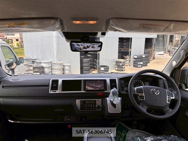 Toyota HIACE WAGON 2025-04 6815224-2