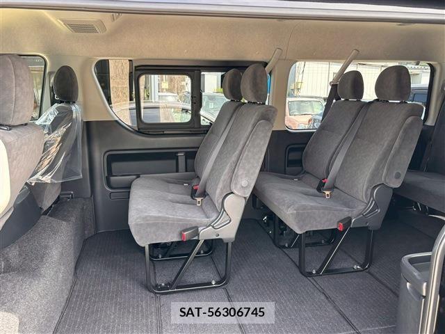 Toyota HIACE WAGON 2025-04 6815224-5