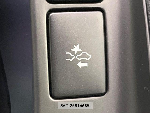 Toyota HIACE WAGON 2025-09 6815222-4