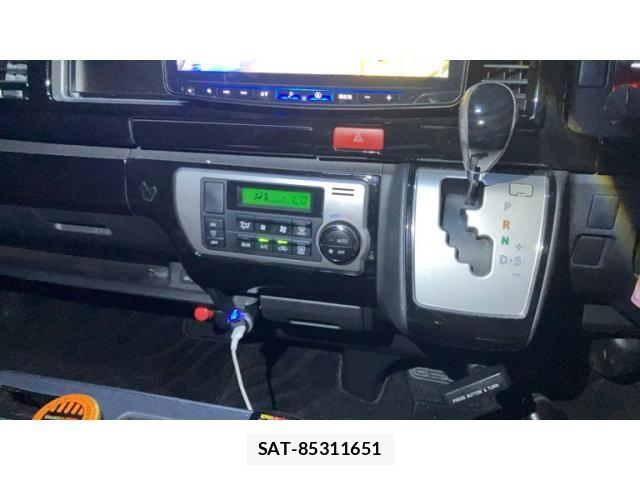 Toyota HIACE WAGON 2017-08 6906085-13