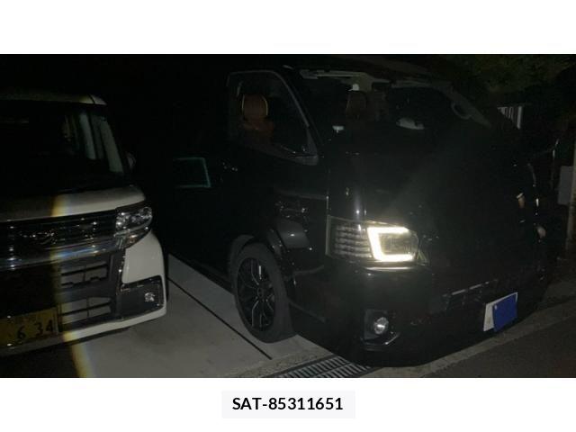 Toyota HIACE WAGON 2017-08 6906085-1