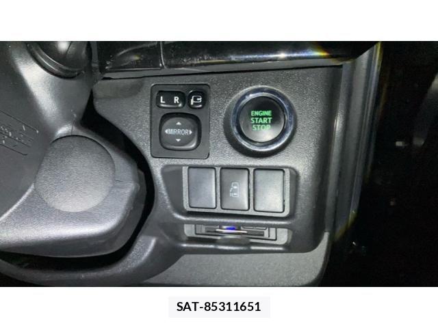 Toyota HIACE WAGON 2017-08 6906085-19