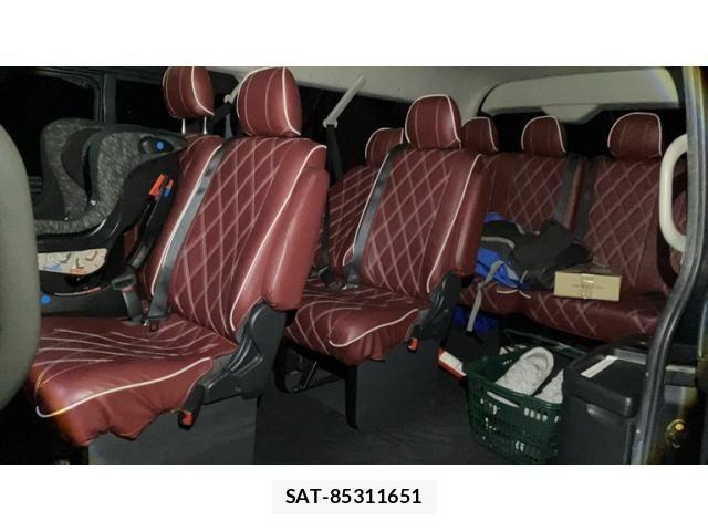Toyota HIACE WAGON 2017-08 6906085-5