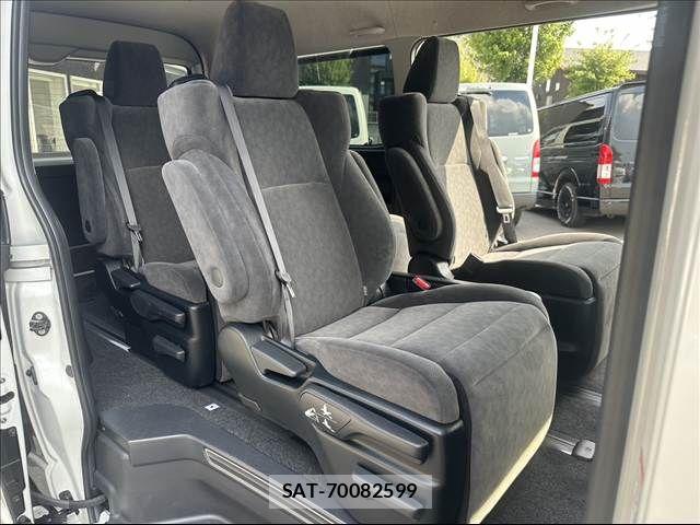 Toyota HIACE WAGON 2023-11 6906082-7