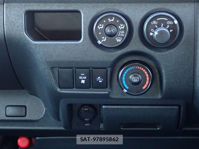Toyota HIACE WAGON 2019-03 6906091-11