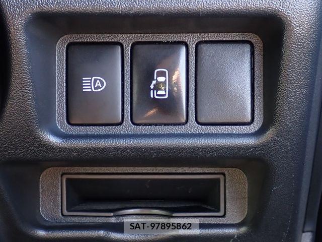Toyota HIACE WAGON 2019-03 6906091-15