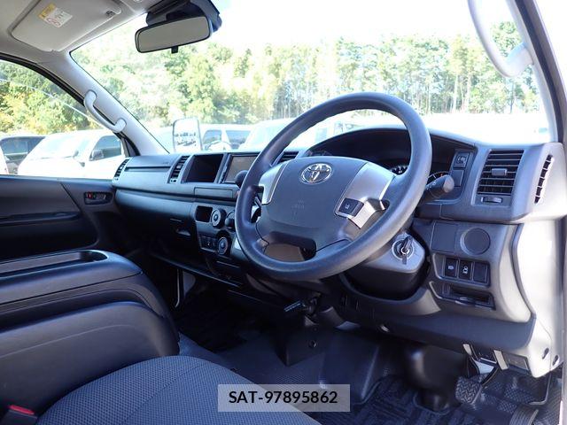 Toyota HIACE WAGON 2019-03 6906091-18