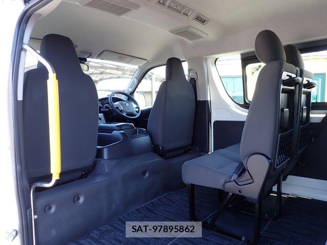 Toyota HIACE WAGON 2019-03 6906091-23