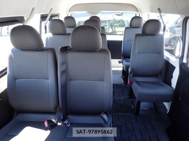 Toyota HIACE WAGON 2019-03 6906091-26