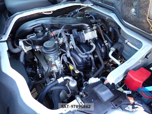 Toyota HIACE WAGON 2019-03 6906091-29